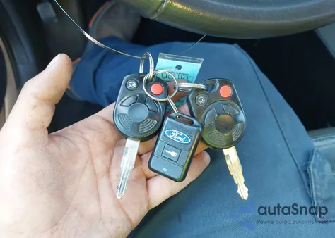 2010 Ford Escape Xlt из США, поврежденный, VIN 1FMCU9DG5AKB81093